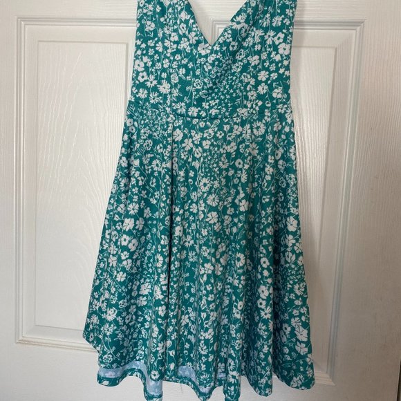 Strapless Blue and White Floral Dress Urban Outfitters - Picture 6 of 6